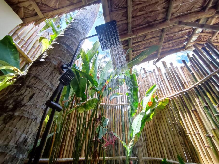 The Bamboo Houses - Tropical Garden & Empty Beach Генерал-Луна Экстерьер фото