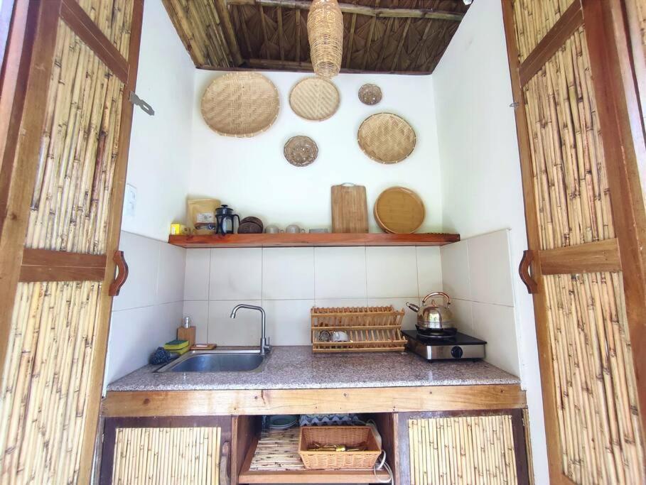 The Bamboo Houses - Tropical Garden & Empty Beach Генерал-Луна Экстерьер фото