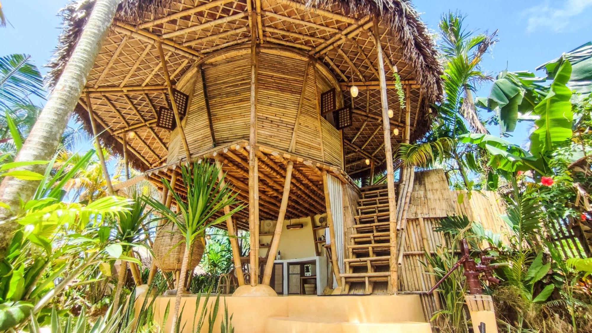 The Bamboo Houses - Tropical Garden & Empty Beach Генерал-Луна Экстерьер фото